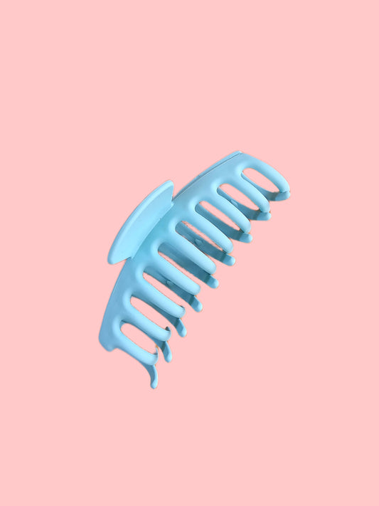 Light blue claw clip